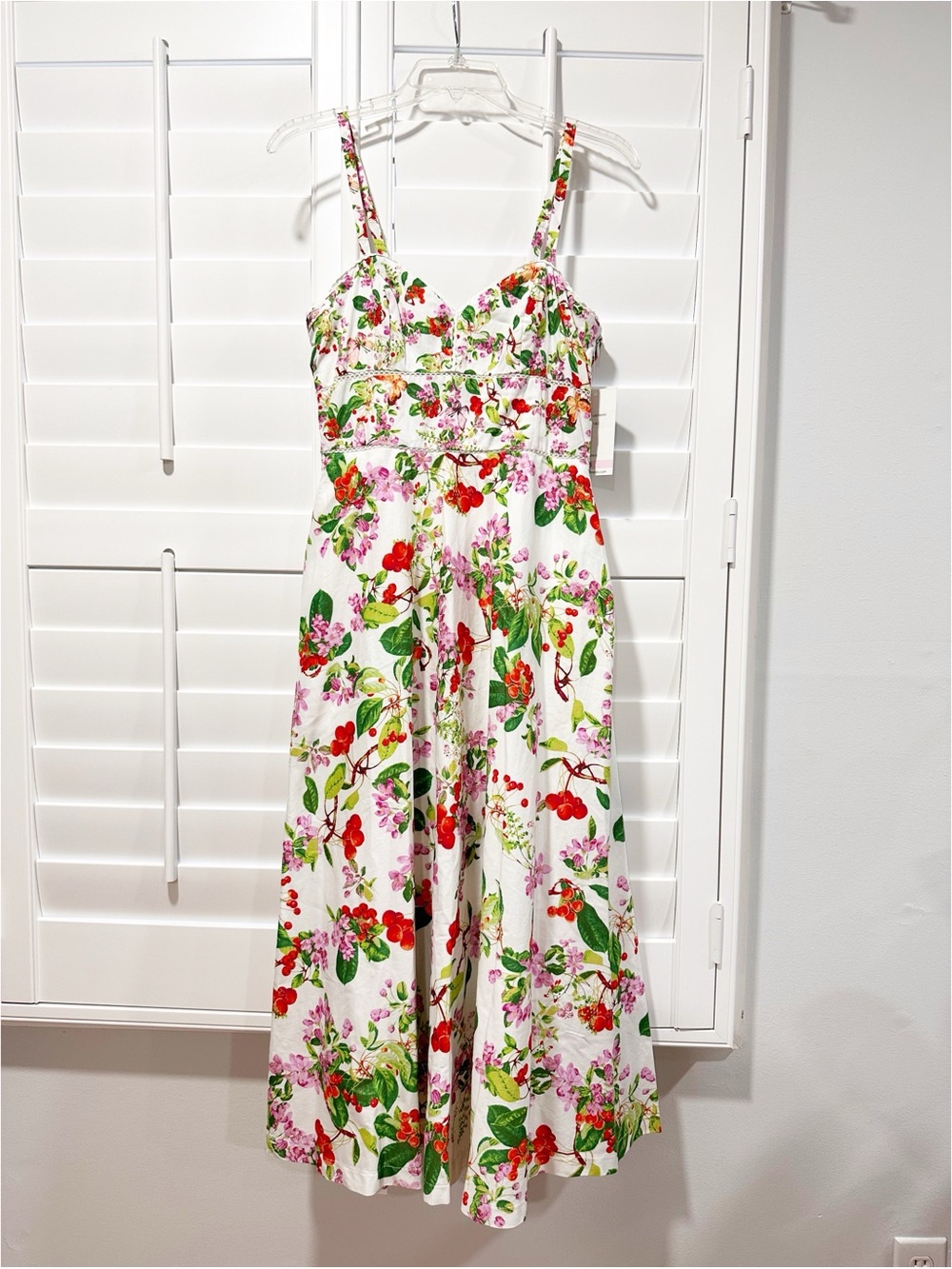 TAYLOR Floral Midi Sundress Size 6 NWT White Red Cherry Print Pockets Garden
